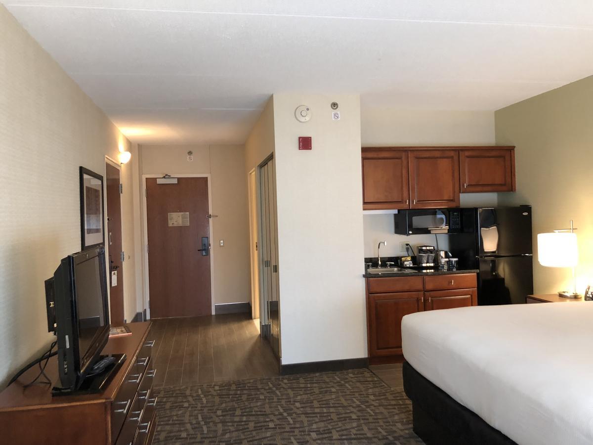 Wyndham Garden Buffalo Downtown Exterior photo
