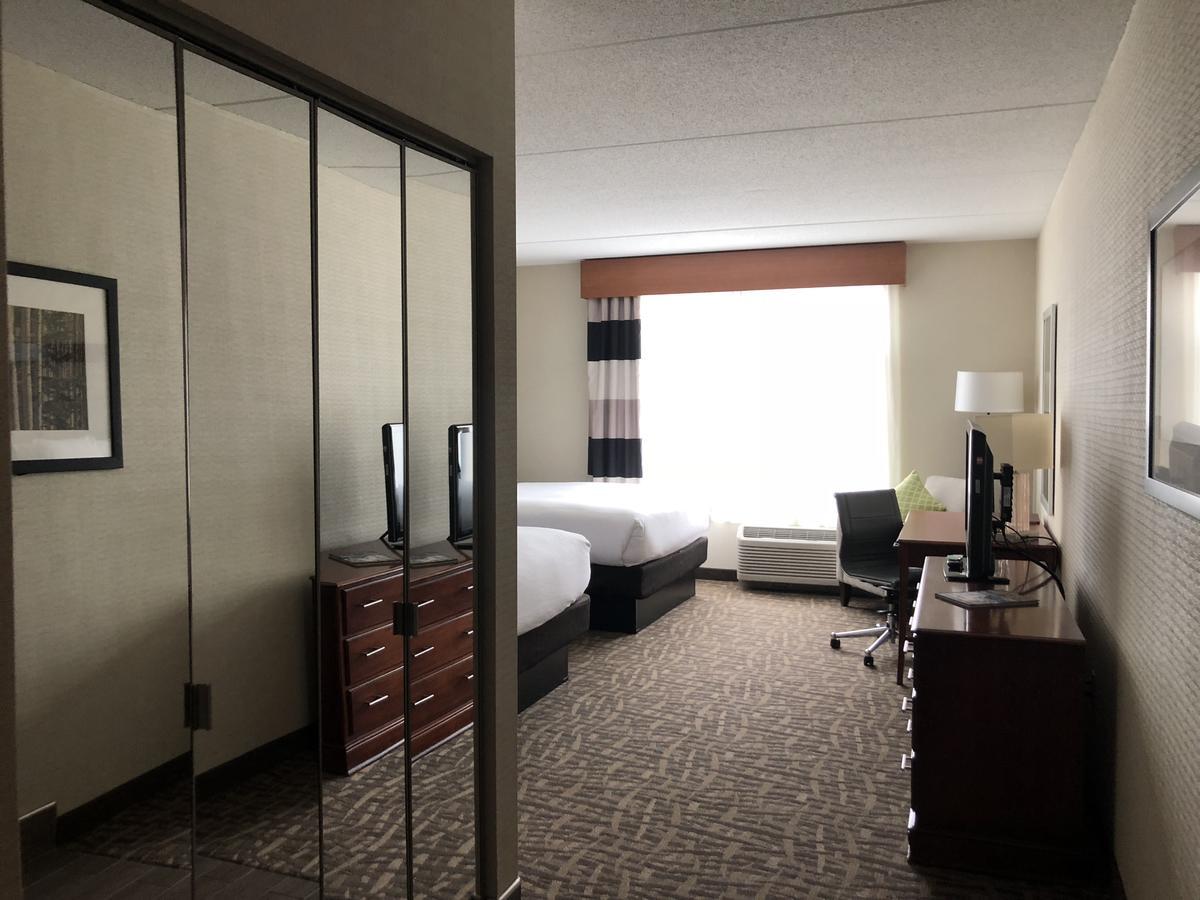 Wyndham Garden Buffalo Downtown Exterior photo